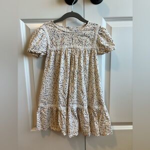 Cotton floral dress. Old navy size 5T.